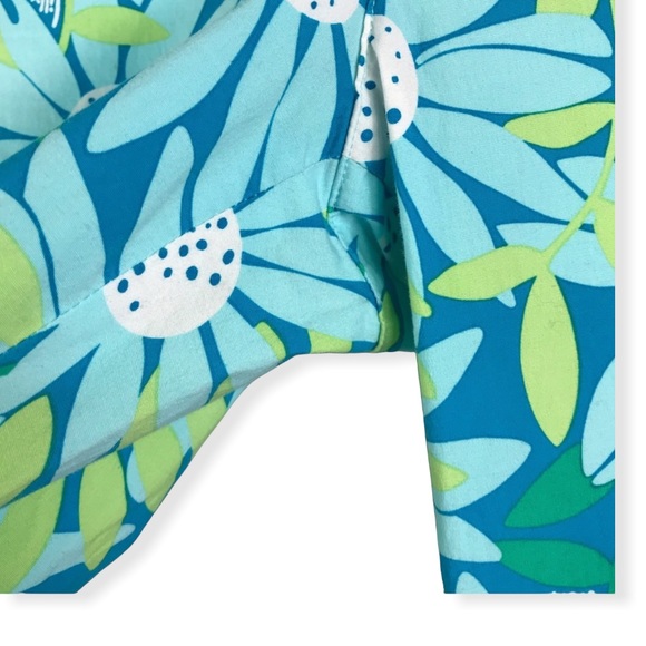 Lily Pulitzer Women’s Teal Light Blue Floral Capri Pants Size 6 - Picture 4 of 8